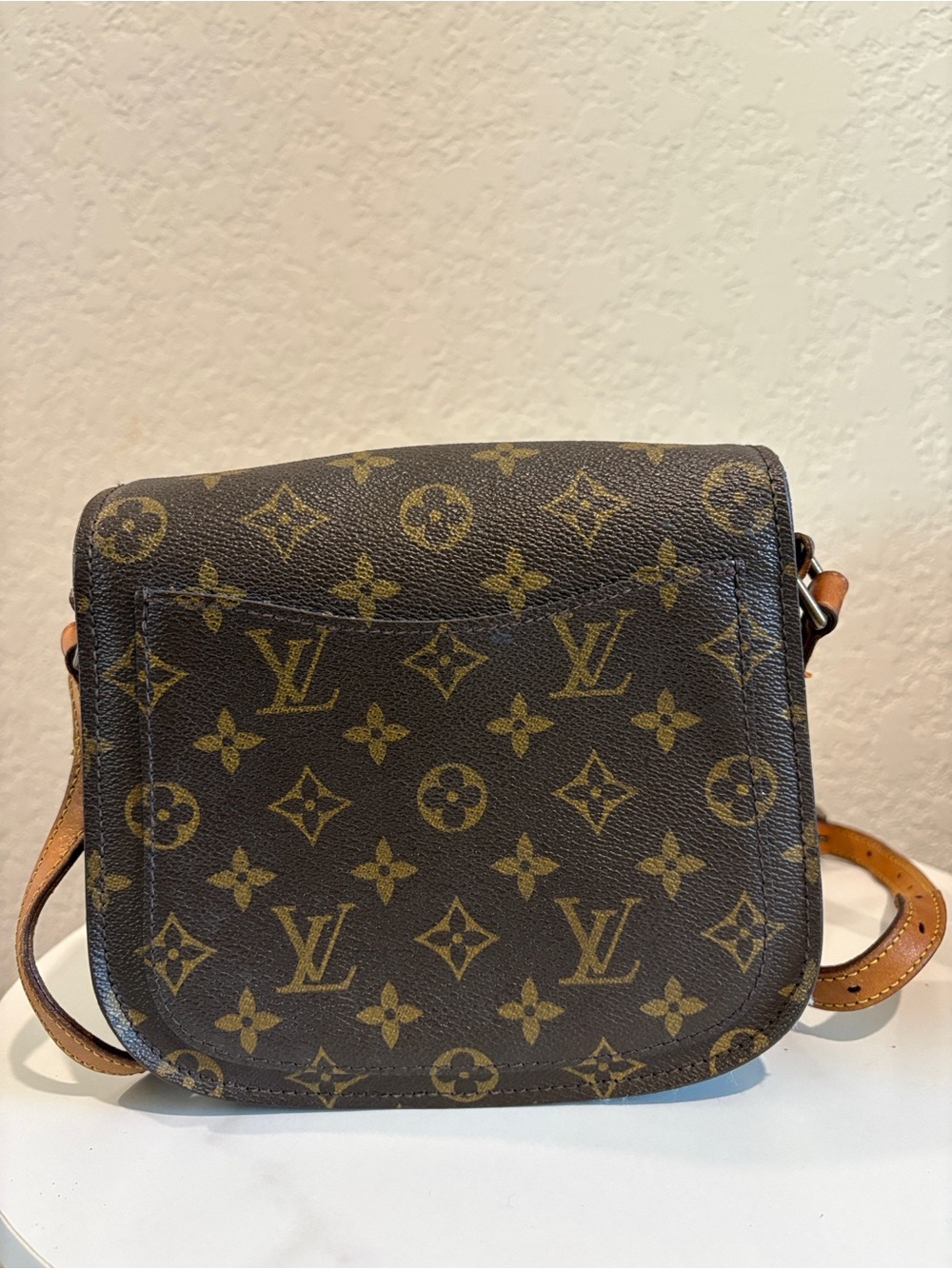 Louis Vuitton Saint Cloud
Brown Monogram Crossbody Bag - Picture 2 of 15